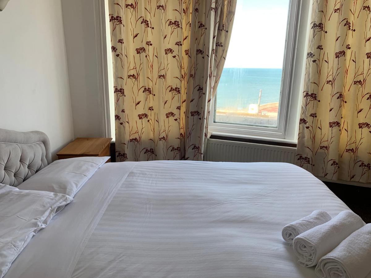 Jini Hotel Blackpool Esterno foto